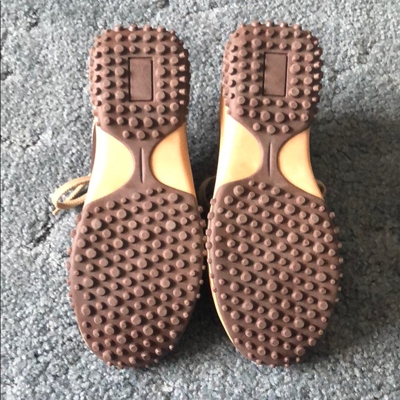 New Shoes - Picture 4 of 7